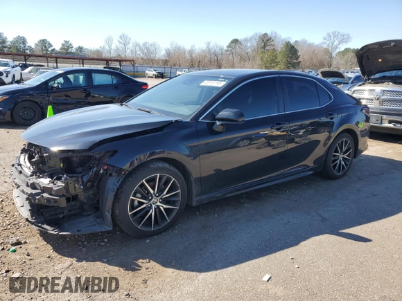 2021 Toyota Camry SE Nightshade with VIN 4T1G11AK9MU531418, listed as a Copart auction lot 45916195 with 81,738 mi miles and Salvage Title. Bid and sale history available at carsss.com. Image 1.