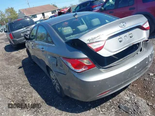 2011 Hyundai Sonata GLS with VIN 5NPEB4AC1BH072086, listed as a IAAI auction lot 41886576 with Not Provided miles and . Bid and sale history available at carsss.com. Image 3.