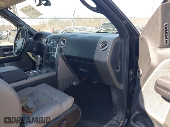 2006 Ford F-150 XLT with VIN 1FTPX14536NA73347, listed as a IAAI auction lot 41762853 with 125,952 mi miles. Bid and sale history available at carsss.com. Image 5.
