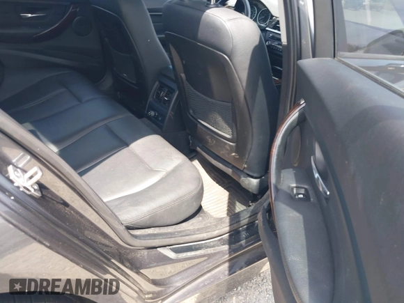 2014 BMW 3 Series 328i xDrive с VIN WBA3B5C5XEP652003, выставлен на аукционе IAAI как лот 42599798 с пробегом 117 649 миль миль и . История ставок и продаж доступна на DreamBid. Изображение 8.