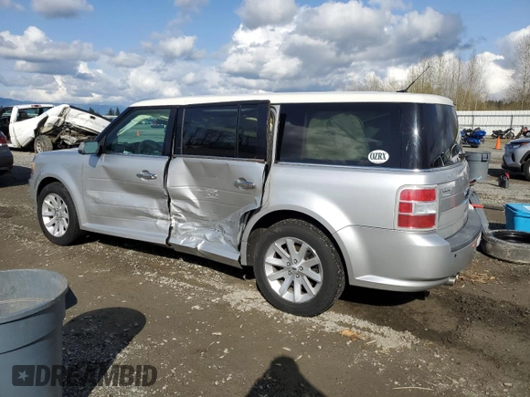 2010 Ford Flex SEL with VIN 2FMGK5CC6ABB18285, listed as a Copart auction lot 51531965 with 132,757 mi miles and Salvage Title. Bid and sale history available at carsss.com. Image 2.