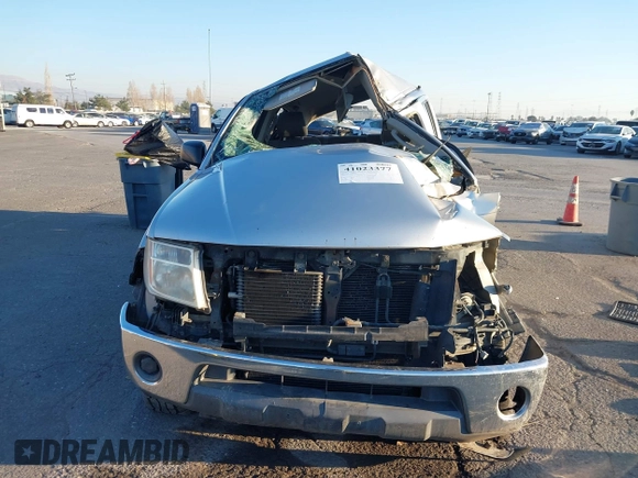 2006 Nissan Frontier SE z VIN 1N6AD07W66C470766, wystawiony jako IAAI lot #41023377 z przebiegiem Nie podano mil oraz . Historia ofert i sprzedaży dostępna na DreamBid. Obrazek 13.