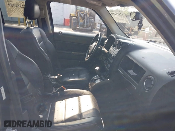 2015 Jeep Patriot High Altitude с VIN 1C4NJRFB6FD176777, выставлен на аукционе IAAI как лот 42381159 с пробегом 139 530 миль миль и . История ставок и продаж доступна на DreamBid. Изображение 5.