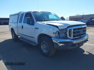 2000 Ford Super Duty F-250 XL with VIN 1FTNX20L7YEB45347, listed as a IAAI auction lot 41867503 with 101,212 mi miles. Bid and sale history available at carsss.com. Image 1.