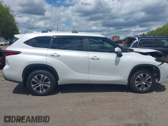 2023 Toyota Highlander L z VIN 5TDKDRBH4PS520231, wystawiony jako IAAI lot #42209363 z przebiegiem 21 312 mil mil oraz . Historia ofert i sprzedaży dostępna na DreamBid. Obrazek 13.