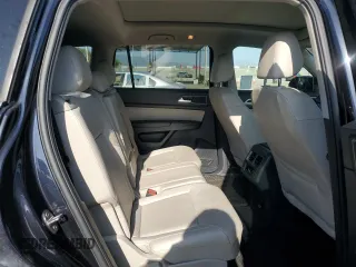 2018 Volkswagen Atlas SEL z VIN 1V2MR2CA9JC581875, wystawiony jako Copart lot #56958915 z przebiegiem 111 167 mil mil oraz Szkoda całkowita • Salvage title. Historia ofert i sprzedaży dostępna na DreamBid. Obrazek 11.