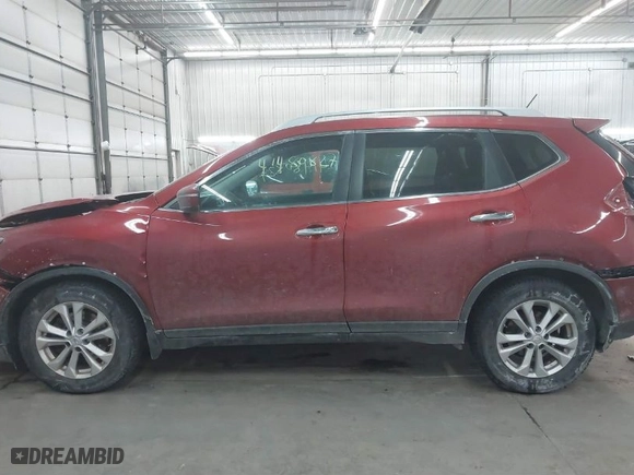 2015 Nissan Rogue SV with VIN 5N1AT2MK7FC835647, listed as a IAAI auction lot 41480827 with 115447 miles. Bid and sale history available at carsss.com. Image 15.