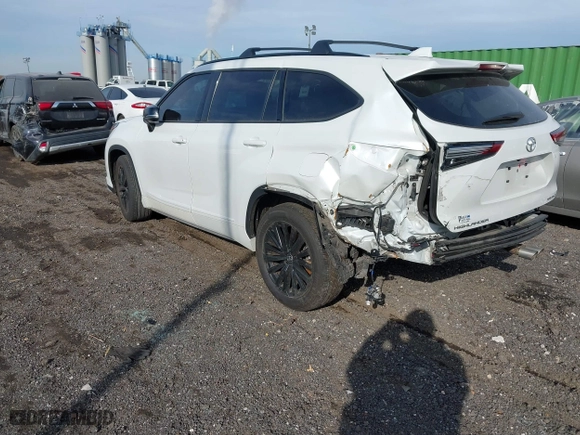 2023 Toyota Highlander L with VIN 5TDKDRBH7PS001917, listed as a IAAI auction lot 41619652 with 70,287 mi miles. Bid and sale history available at carsss.com. Image 3.