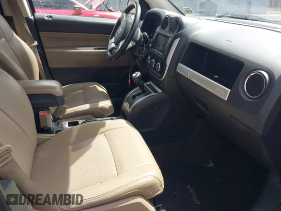 2017 Jeep Compass High Altitude with VIN 1C4NJDEB5HD175630, listed as a IAAI auction lot 42066679 with 114,585 mi miles. Bid and sale history available at carsss.com. Image 5.