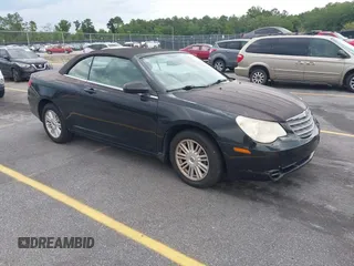 2008 Chrysler Sebring Touring z VIN 1C3LC55R58N642080, wystawiony jako IAAI lot #42371699 z przebiegiem 107 673 mil mil oraz . Historia ofert i sprzedaży dostępna na DreamBid. Obrazek 1.