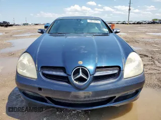 2006 Mercedes-Benz SLK 280 z VIN WDBWK54F56F093098, wystawiony jako Copart lot #58618735 z przebiegiem 155 916 mil mil oraz Tytuł czysty. Historia ofert i sprzedaży dostępna na DreamBid. Obrazek 5.