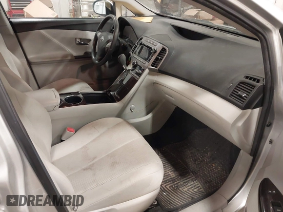 2011 Toyota Venza z VIN 4T3ZA3BB7BU045150, wystawiony jako IAAI lot #41593212 z przebiegiem 167 025 mil mil oraz . Historia ofert i sprzedaży dostępna na DreamBid. Obrazek 5.