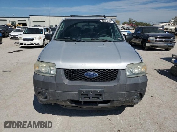 2006 Ford Escape XLT with VIN 1FMYU03Z26KA72974, listed as a Copart auction lot 72524674 with 221,479 mi miles and Salvage Title. Bid and sale history available at carsss.com. Image 5.