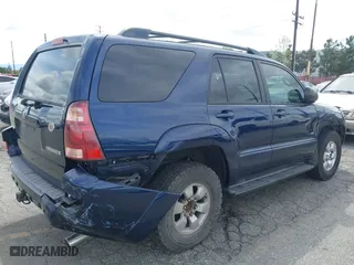 2005 Toyota 4Runner SR5 with VIN JTEZU14R658029145, listed as a IAAI auction lot 41899932 with 290,171 mi miles. Bid and sale history available at carsss.com. Image 18.