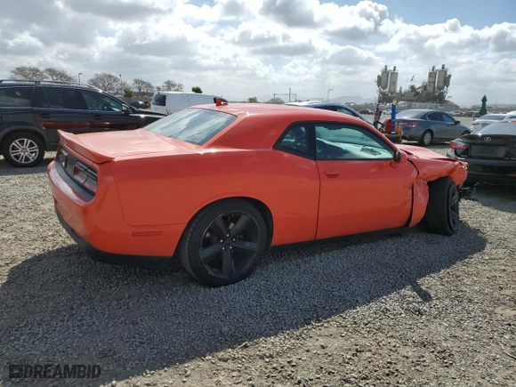 2019 Dodge Challenger R/T with VIN 2C3CDZBT6KH640746, listed as a Copart auction lot 51126955 with 31,231 mi miles and Salvage Title. Bid and sale history available at carsss.com. Image 3.