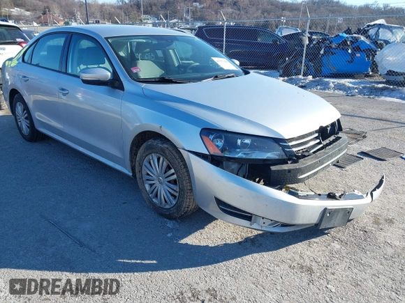 2014 Volkswagen Passat S w/Nav with VIN 1VWAP7A35EC052552, listed as a IAAI auction lot 41377109 with 123,273 mi miles. Bid and sale history available at carsss.com. Image 1.