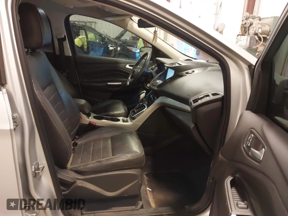2013 Ford Escape SEL with VIN 1FMCU0H98DUC72150, listed as a IAAI auction lot 41213748 with 136,323 mi miles. Bid and sale history available at carsss.com. Image 5.