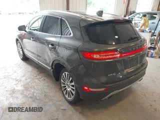 2018 Lincoln MKC Reserve with VIN 5LMCJ3D96JUL14629, listed as a IAAI auction lot 42595730 with 89,587 mi miles and . Bid and sale history available at DreamBid. Image 6.