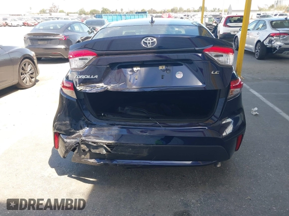 2022 Toyota Corolla LE with VIN 5YFEPMAE0NP320936, listed as a IAAI auction lot 42010316 with 21,686 mi miles. Bid and sale history available at carsss.com. Image 16.