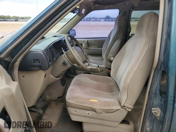1994 Plymouth Voyager z VIN 2P4GH2530RR635286, wystawiony jako Copart lot #80988944 z przebiegiem 175 646 mil mil oraz Szkody całkowita. Historia ofert i sprzedaży dostępna na DreamBid. Obrazek 7.