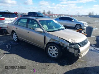 2001 Toyota Avalon XL z VIN 4T1BF28B11U153338, wystawiony jako IAAI lot #41712779 z przebiegiem 130 255 mil mil oraz . Historia ofert i sprzedaży dostępna na DreamBid. Obrazek 1.