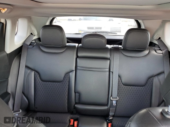 2019 Jeep Compass Latitude z VIN 3C4NJDBB2KT696732, wystawiony jako Copart lot #60519335 z przebiegiem 85 436 mil mil oraz Szkoda całkowita • Salvage title. Historia ofert i sprzedaży dostępna na DreamBid. Obrazek 10.