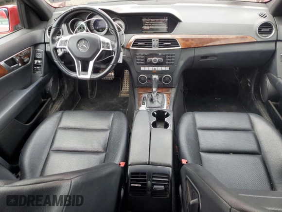 2014 Mercedes-Benz C 300 Sport z VIN WDDGF8AB0EA925820, wystawiony jako Copart lot #56204535 z przebiegiem 86 173 mil mil oraz Szkoda całkowita • Salvage title. Historia ofert i sprzedaży dostępna na DreamBid. Obrazek 8.