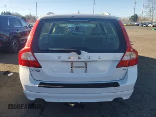 2008 Volvo V70 with VIN YV1BW982581020102, listed as a Copart auction lot 42049555 with 137,098 mi miles and Salvage Title. Bid and sale history available at DreamBid. Image 6.