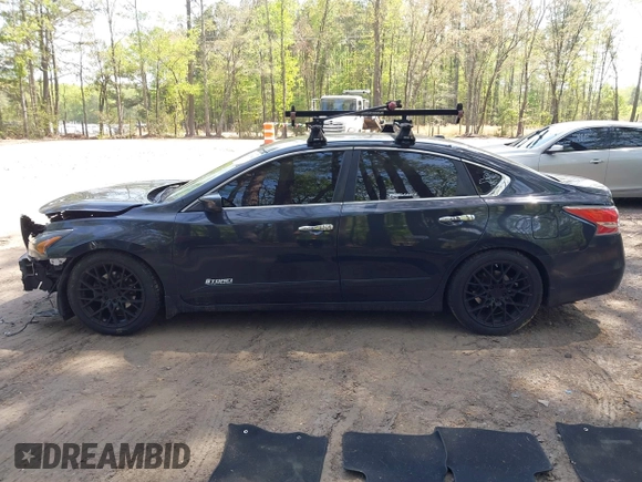 2015 Nissan Altima S with VIN 1N4AL3AP6FN381962, listed as a IAAI auction lot 42031940 with 98,443 mi miles and . Bid and sale history available at DreamBid. Image 14.