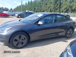 2023 Tesla Model 3 z VIN 5YJ3E1EA5PF656325, wystawiony jako IAAI lot #42465795 z przebiegiem 30 256 mil mil oraz . Historia ofert i sprzedaży dostępna na DreamBid. Obrazek 15.