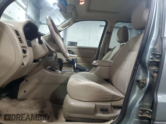 2007 Ford Escape XLT с VIN 1FMYU931X7KA92244, выставлен на аукционе Copart как лот 53557165 с пробегом 177 451 миль миль и Списание • Salvage title. История ставок и продаж доступна на DreamBid. Изображение 7.