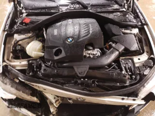 2016 BMW 2 Series M235i xDrive with VIN WBA1J9C50GV372185, listed as a Copart auction lot 88039785 with 84,187 mi miles and Salvage Title. Bid and sale history available at carsss.com. Image 11.