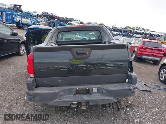 2003 Chevrolet Avalanche with VIN 3GNEC13T03G190771, listed as a IAAI auction lot 42428095 with Not provided miles and . Bid and sale history available at DreamBid. Image 16.