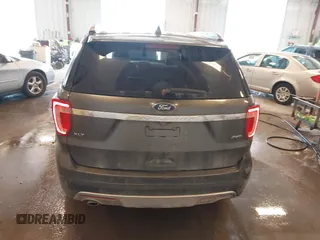 2017 Ford Explorer XLT z VIN 1FM5K8D80HGD83712, wystawiony jako IAAI lot #42442129 z przebiegiem 196 825 mil mil oraz . Historia ofert i sprzedaży dostępna na DreamBid. Obrazek 17.