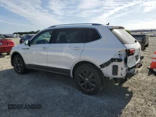 2024 Volkswagen Tiguan SE with VIN 3VVMB7AX6RM183285, listed as a Copart auction lot 58318465 with 9,586 mi miles and Salvage title. Bid and sale history available at DreamBid. Image 2.