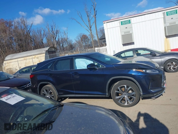 2022 Lexus RX with VIN JTJHGKFAXN2023336, listed as a IAAI auction lot 40967132 with 27,947 mi miles. Bid and sale history available at carsss.com. Image 13.