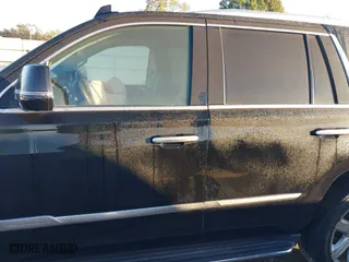 2019 Cadillac Escalade Luxury with VIN 1GYS4BKJ7KR273332, listed as a IAAI auction lot 40895521 with 64,175 mi miles. Bid and sale history available at carsss.com. Image 15.