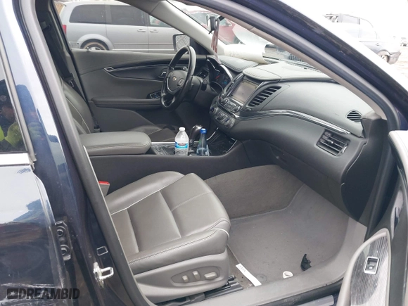 2018 Chevrolet Impala Premier with VIN 2G1125S35J9149278, listed as a IAAI auction lot 41727245 with 131,749 mi miles. Bid and sale history available at carsss.com. Image 5.