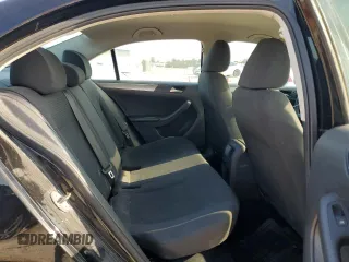 2015 Volkswagen Jetta SE с VIN 3VWD17AJXFM253697, выставлен на аукционе Copart как лот 56321465 с пробегом 106 696 миль миль и Чистый • Clean title. История ставок и продаж доступна на DreamBid. Изображение 10.