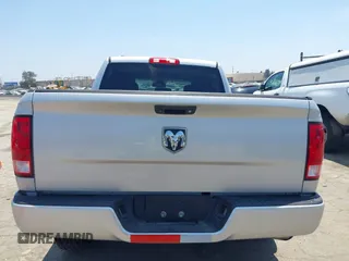2015 Ram 1500 Express z VIN 1C6RR6KGXFS605044, wystawiony jako IAAI lot #42476988 z przebiegiem 100 498 mil mil oraz . Historia ofert i sprzedaży dostępna na DreamBid. Obrazek 17.