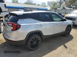 2022 GMC Terrain SLE with VIN 3GKALTEV7NL250321, listed as a Copart auction lot 53404475 with 31,502 mi miles and Salvage title. Bid and sale history available at DreamBid. Image 3.