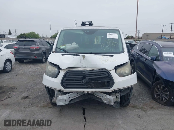 2017 Ford Transit с VIN 1FTYE9ZM6HKA23703, выставлен на аукционе IAAI как лот 41880601 с пробегом Не указан миль и . История ставок и продаж доступна на DreamBid. Изображение 13.