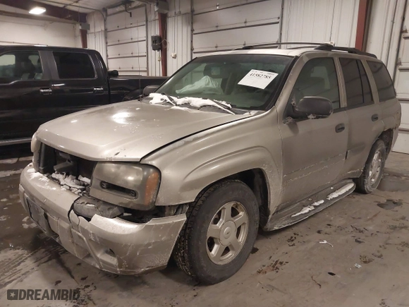 2003 Chevrolet TrailBlazer LS with VIN 1GNDT13S032103379, listed as a IAAI auction lot 41582785 with 188,229 mi miles. Bid and sale history available at carsss.com. Image 17.