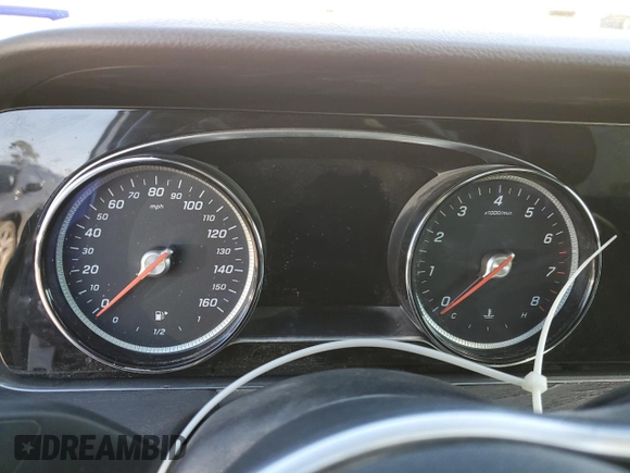 2019 Mercedes-Benz E-Class E 300 with VIN WDDZF4JB0KA533515, listed as a Copart auction lot 43582695 with 0 mi miles and Salvage Title. Bid and sale history available at carsss.com. Image 9.