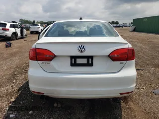 2014 Volkswagen Jetta Sedan SE w/Connectivity with VIN 3VWD07AJ0EM441517, listed as a Copart auction lot 65257454 with 132,987 mi miles and Salvage Title. Bid and sale history available at carsss.com. Image 6.