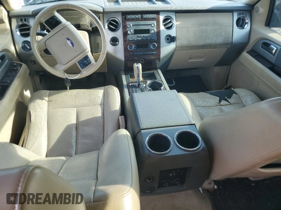 2011 Ford Expedition XLT z VIN 1FMJU1H50BEF49875, wystawiony jako Copart lot #55024065 z przebiegiem 200 548 mil mil oraz Szkoda całkowita • Salvage title. Historia ofert i sprzedaży dostępna na DreamBid. Obrazek 8.