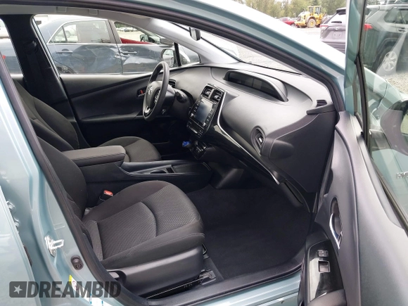 2020 Toyota Prius LE with VIN JTDL9RFU1L3017670, listed as a IAAI auction lot 42694974 with 69,298 mi miles and . Bid and sale history available at DreamBid. Image 5.