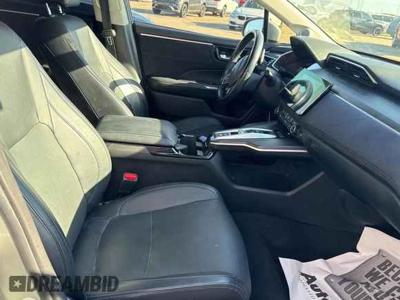 2018 Honda Clarity Plug-In Hybrid Touring with VIN JHMZC5F35JC001933, listed as a Copart auction lot 77979214 with 122,447 mi miles and Clean Title. Bid and sale history available at carsss.com. Image 5.