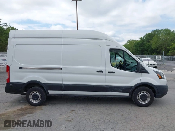 2019 Ford Transit with VIN 1FTYR2XM1KKB75460, listed as a IAAI auction lot 42682602 with 62,669 mi miles and . Bid and sale history available at DreamBid. Image 13.