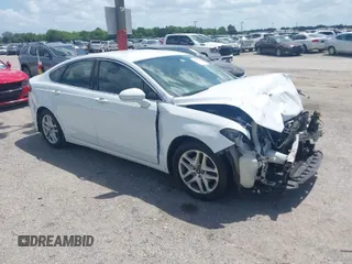 2015 Ford Fusion SE with VIN 3FA6P0HD1FR172498, listed as a IAAI auction lot 41958330 with 123,354 mi miles. Bid and sale history available at carsss.com. Image 1.